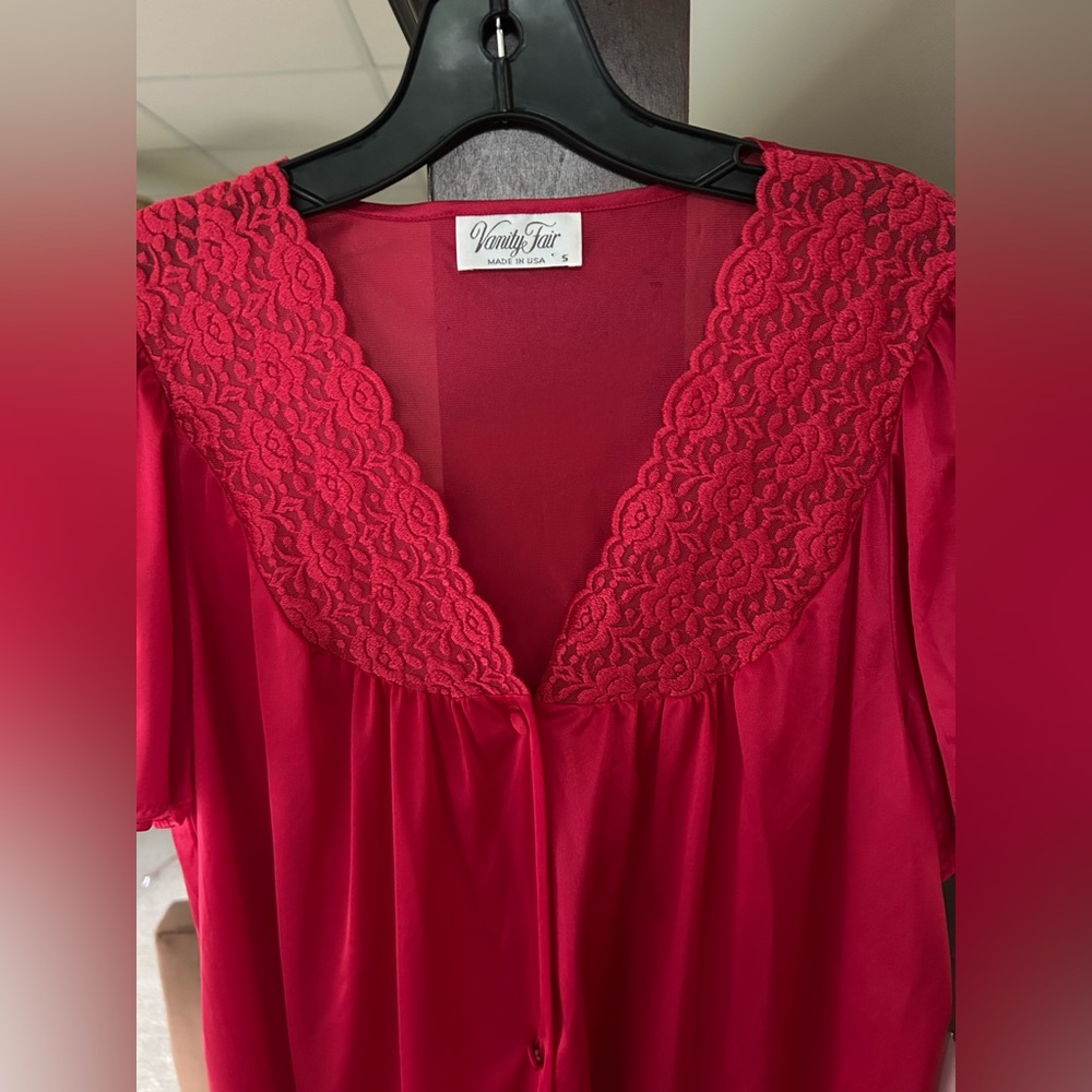 NWT VINTAGE VANITY FAIR 90s Deadstock Red Silky Pajama Set Valentine’s PJs Small - Picture 7 of 12